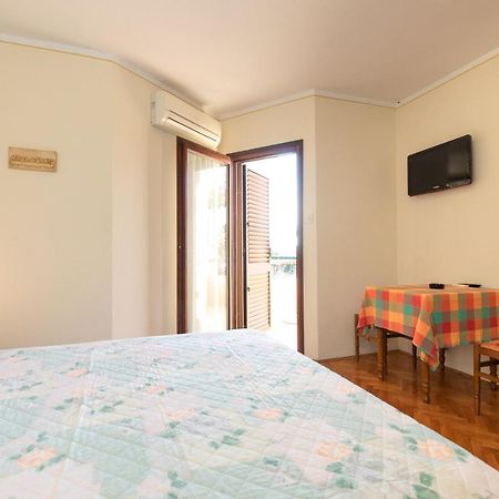 Apartments Spanjic Krk Town Bagian luar foto
