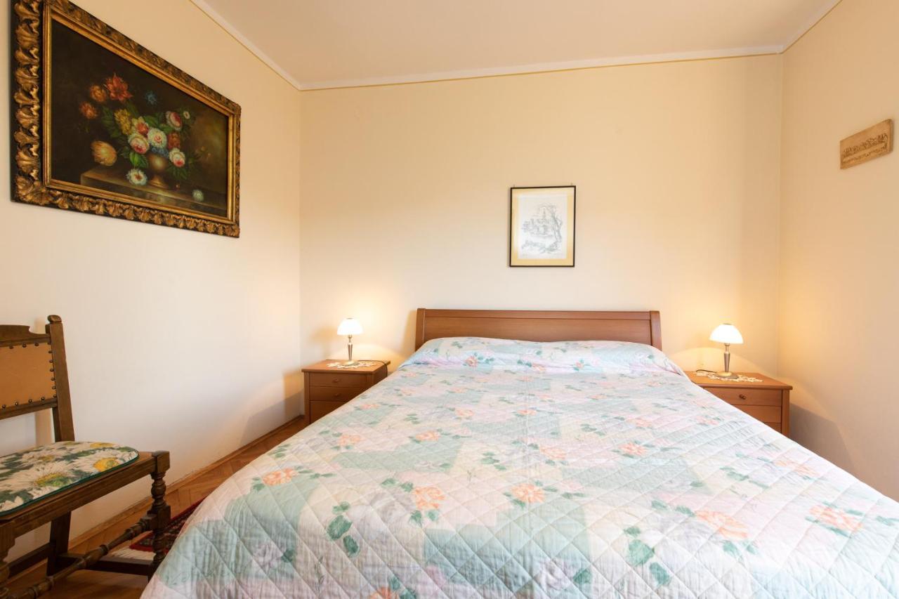Apartments Spanjic Krk Town Bagian luar foto
