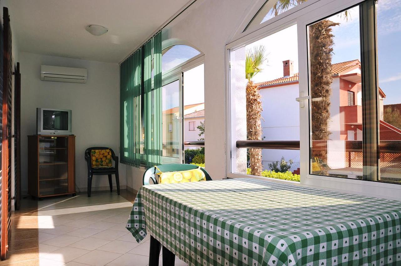 Apartments Spanjic Krk Town Bagian luar foto